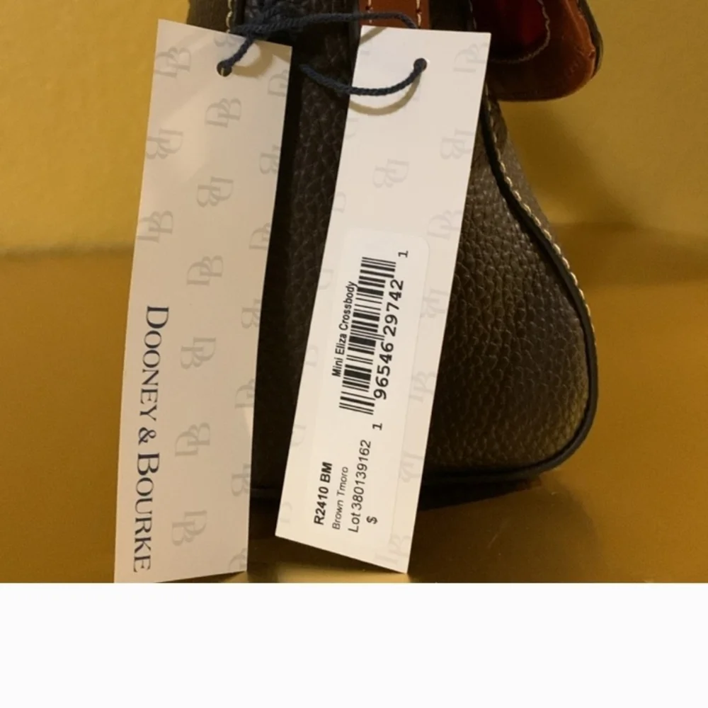 🔥MUST HAVE🔥NWT Dooney & Bourke 'Eliza Mini' Crossbody - Picture 6 of 7